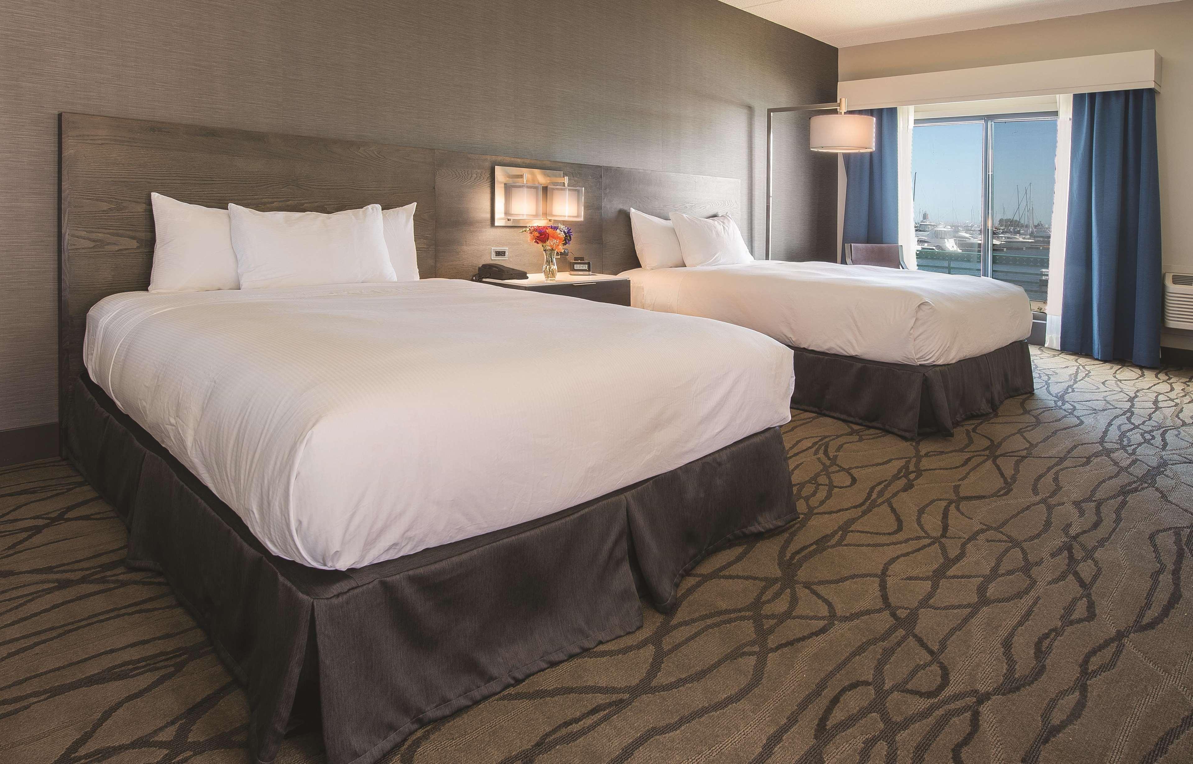 Doubletree By Hilton Racine Harbourwalk Hotell Eksteriør bilde
