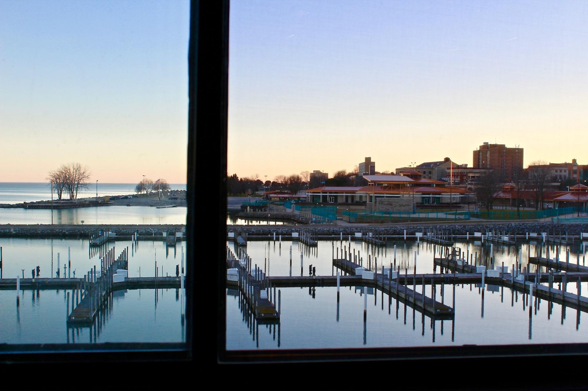 Doubletree By Hilton Racine Harbourwalk Hotell Eksteriør bilde