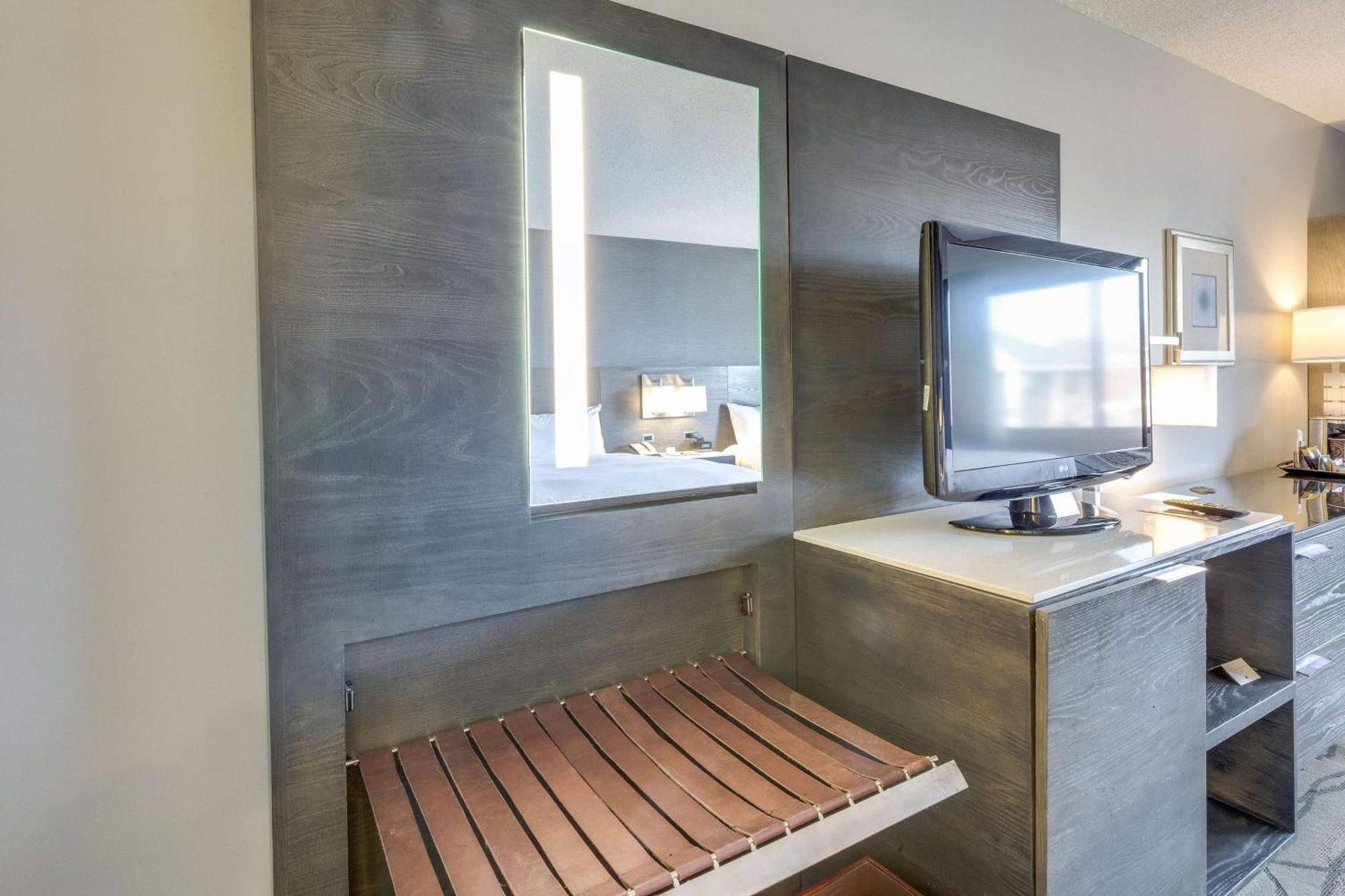 Doubletree By Hilton Racine Harbourwalk Hotell Eksteriør bilde