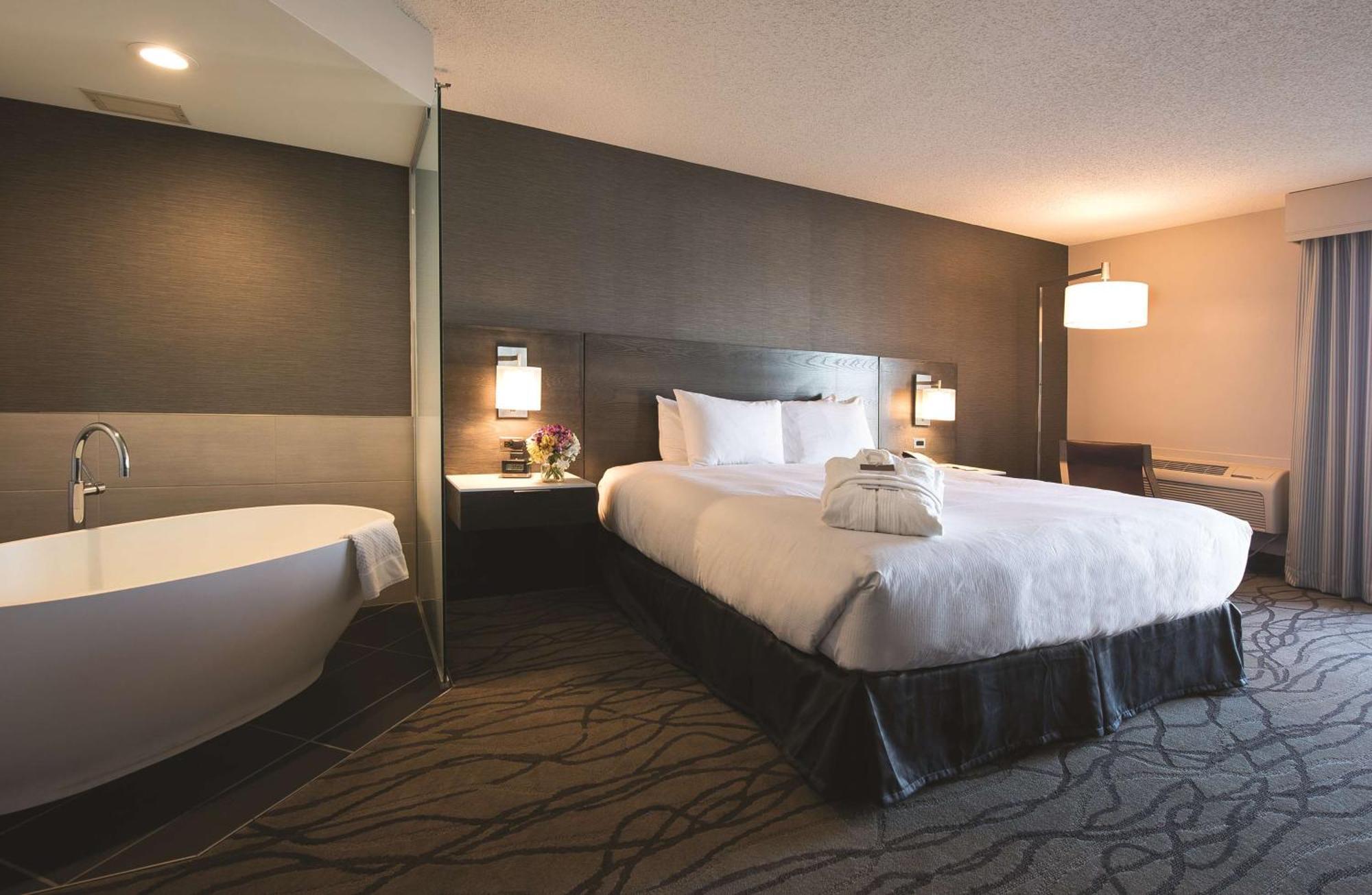 Doubletree By Hilton Racine Harbourwalk Hotell Eksteriør bilde