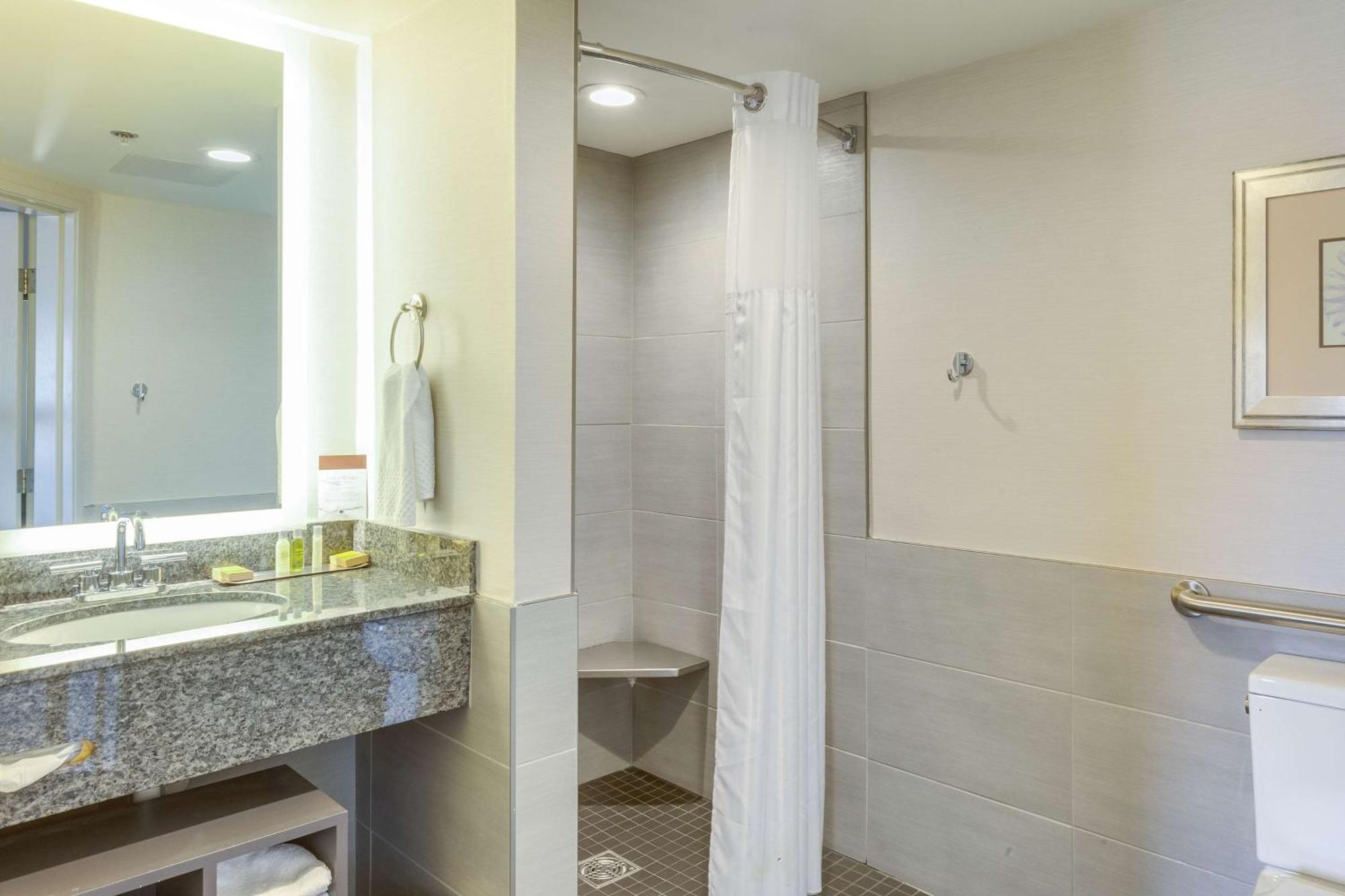 Doubletree By Hilton Racine Harbourwalk Hotell Eksteriør bilde